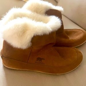 Women’s Sorel boots/booties